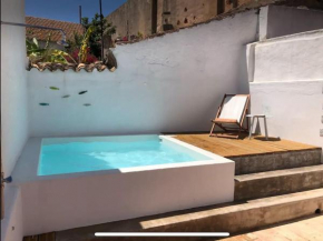 Traditional townhouse with private patio and pool